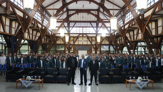 Acara penerimana mahasiswa pascarjana program MBA SBM ITB di Bandung (7/2).