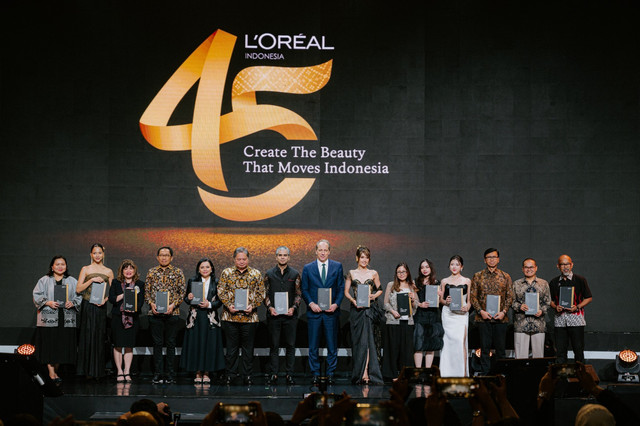 L'Oréal Indonesia merayakan 45th Anniversary dengan menggelar immersive exhibition dan peluncuran buku. Foto: L'Oréal Indonesia