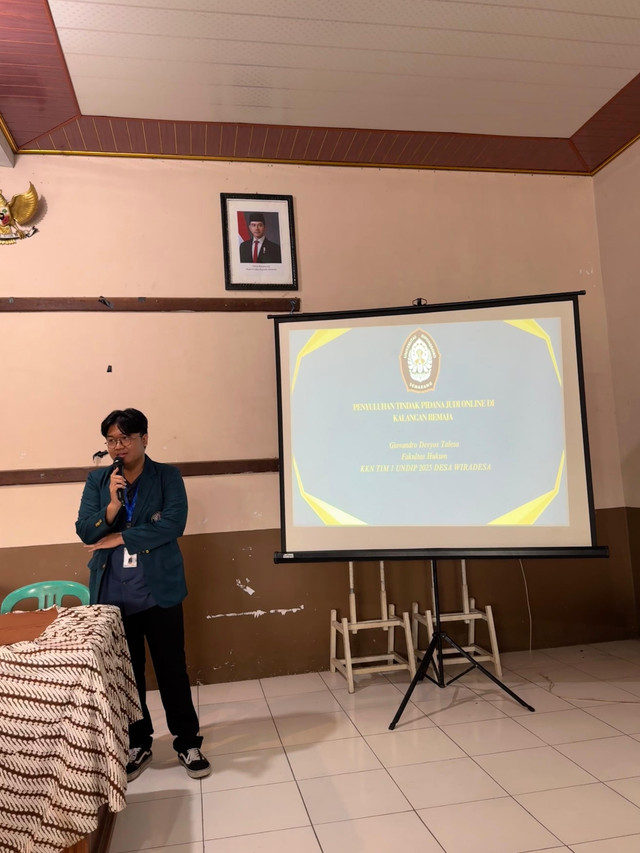 Dokumentasi Penyuluhan Tindak Pidana Judi Online pada Kegiatan Posyandu Remaja. Kredit foto: Giovandro Devyos Talesa/Mahasiswa Undip