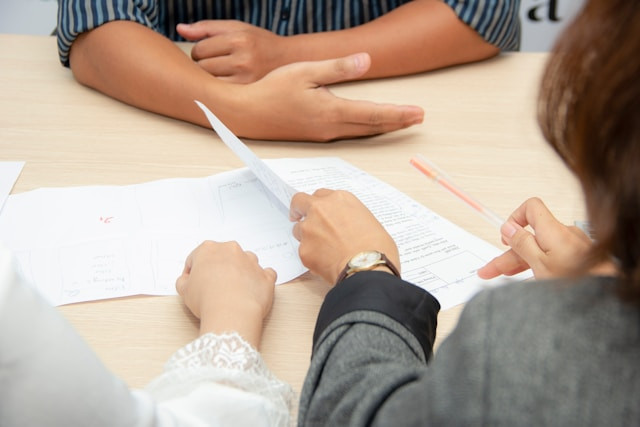 Tanda Interview Gagal. Foto Hanya Ilustrasi, Bukan Sebenarnya. Sumber Foto: Unsplash.com/Van Tay Media