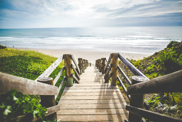 Berapa Harga Tiket Masuk ke Pantai Santolo. Foto hanya ilustrasi, bukan tempat sebenarnya. Foto: dok. Unsplash/Khachik Simonian