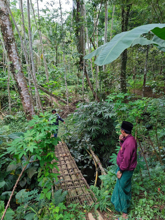 Survey lokasi pembangunan jembatan