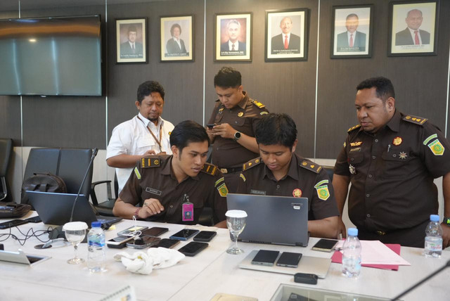 Kejagung geledah Kantor Ditjen Migas, Senin (10/2/2025). Foto: Kejagung