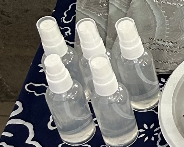 Produk hand sanitizer dari lidah buaya yang sudah siap pakai