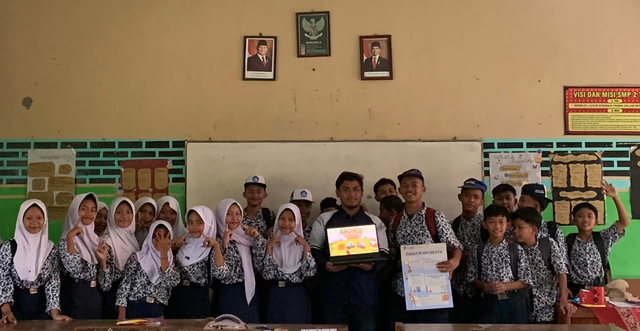 Dokumentasi bersama siswa SMPN 2 Tirto 