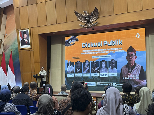 Menteri Kebudayaan Fadli Zon memberikan sambutan dalam diskusi publik "Melihat Kembali Nilai-Nilai Penting Situs Cagar Budaya Nasional Gunung Padang" di Gedung A Kemendikbudristek, Jakarta Pusat, Selasa (11/2/2025). Foto: Alya Zahra/kumparan 