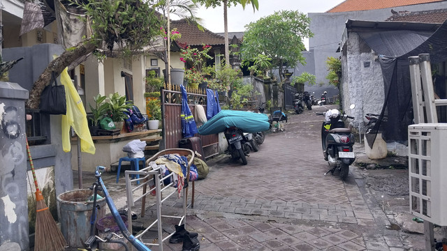 Suasana rumah dan vila di Tibubeneng usai di rendam banjir. Foto: Denita BR Matondang/kumparan