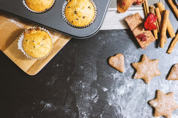 Ilustrasi penyebab baking powder tidak mengembang. Foto: Pexels.com/JÉSHOOTS