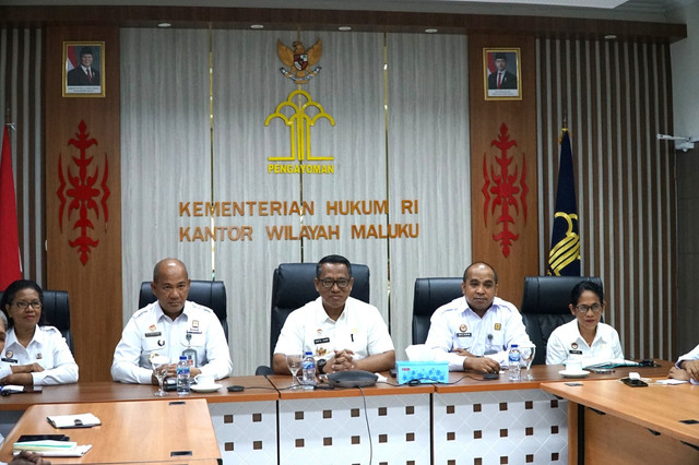 KANWIL KEMENTERIAN HUKUM MALUKU IKUTI RAKERNIS YANG DIGELAR BPHN 