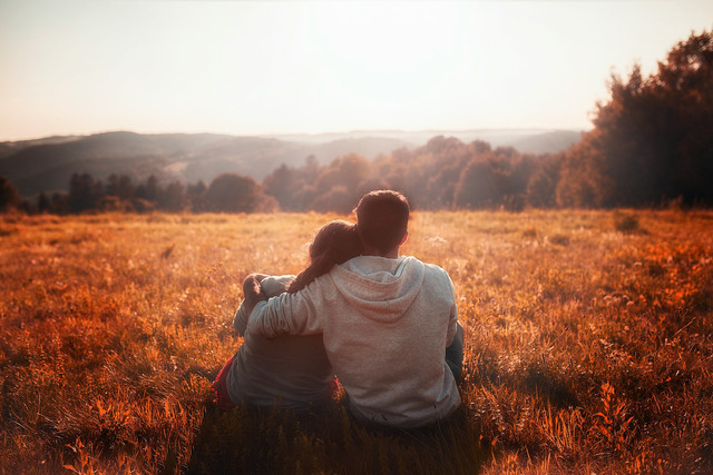 Tempat Merayakan Valentine di Bandung. Foto hanya sebagai ilustrasi, bukan tempat sebenarnya. Sumber foto: Unsplash-Alvaro Naranjo