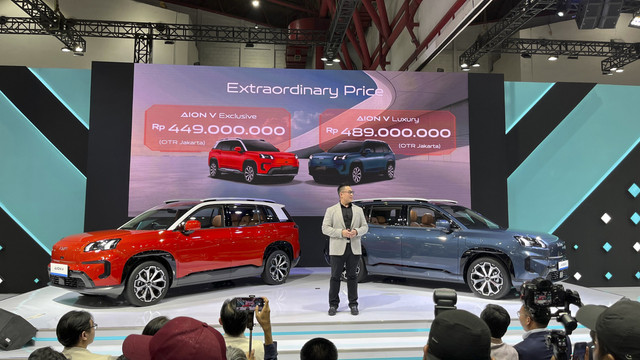 Harga mobil listrik Aion V diumumkan di IIMS 2025, mulai Rp 449 juta. Foto: Aditya Pratama Niagara/kumparan