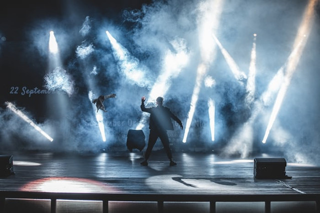 Tips Nonton Konser Green Day di Indonesia (Foto hanya ilustrasi, bukan konser sebenarnya) Sumber: unsplash/ Wan San Yip