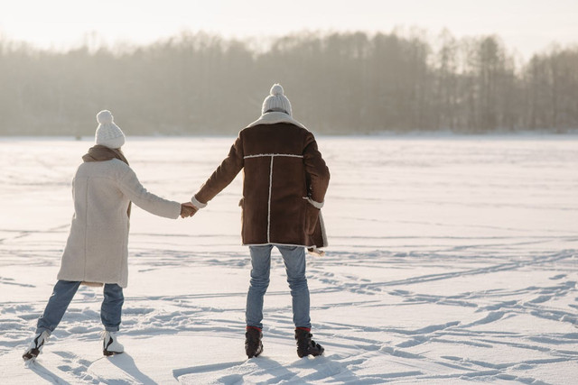 Daftar perlengkapan ice skating,Pexels/Pavel Danilyuk