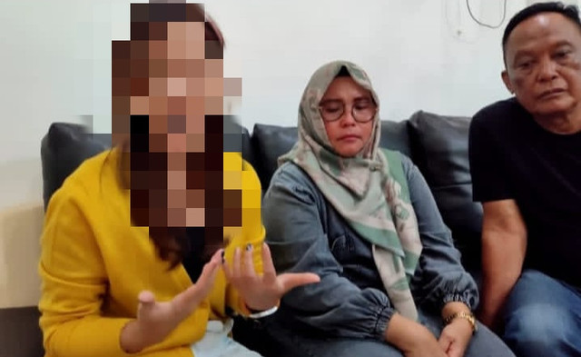 Ibu Bhayangkari di Palembang, Melisa saat memberikan keterangan terkait dugaan kasus KDRT. Foto : Istimewa