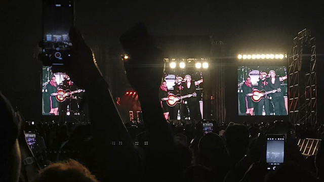 Konser Green Day di Jakarta International Eprix Circuit, Ancol, Jakarta Utara. Foto: Giovanni/kumparan