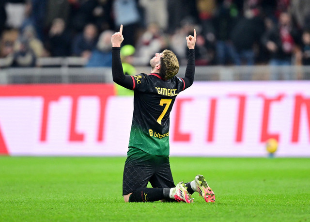 Santiago Gimenez, pemain AC Milan. Foto: REUTERS/Daniele Mascolo