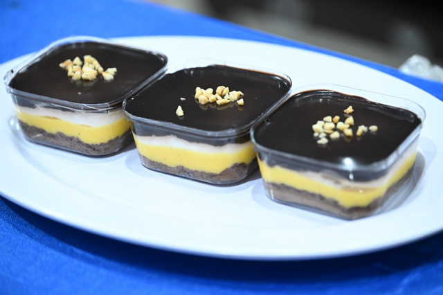 Mango Chocolate Dessert Box kreasi Chef Jupiter di acara RichCreme Smartpreneur Gathering UMKM Go Beyond #UsahaMajuKeuntunganMelimpah di Medan, Jumat 14 Februari 2025.