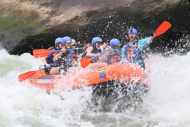 CV Baraja Body Rafting. Foto hanya sebagai ilustrasi saja, bukan tempat sebenarnya. Sumber: Unsplash/Jackalope West.