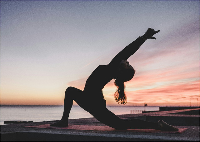 Ilustrasi Apa Itu Hatha Yoga?, Unsplash/kike vega