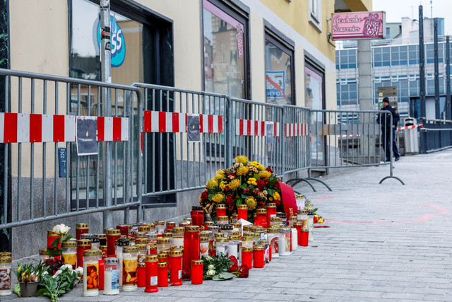 Lokasi serangan penusukan yang menewaskan anak bersusia 14 tahun di kota Villach, Austria, Minggu (16/2/2 Foto: Borut Zivulovic/REUTERS