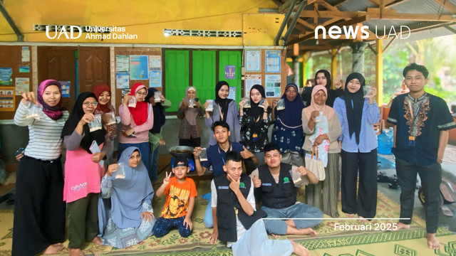 KKN UAD Unit VII B1 Gelar Pelatihan Pembuatan Jahe Bubuk Instan (Dok Faruq)