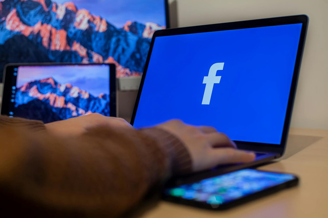 Bintang di Facebook adalah cara bagi penggemar untuk menunjukkan dukungan mereka kepada pembuat konten. Foto: Pexels.com