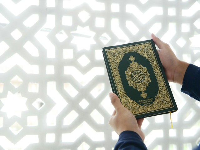 Ilustrasi Cara Menghafal Alquran dengan Cepat. Sumber: Unsplash/Masjid MABA