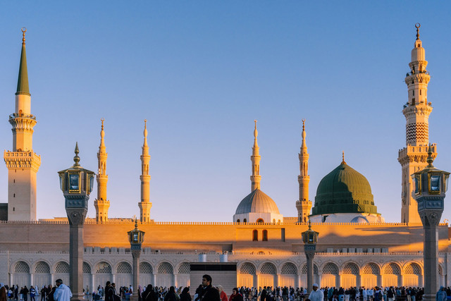 Kereta Cepat Madinah-Makkah. Foto hanya ilustrasi, bukan tempat sebenarnya. Sumber: unsplash.com/Sulthan Auliya.