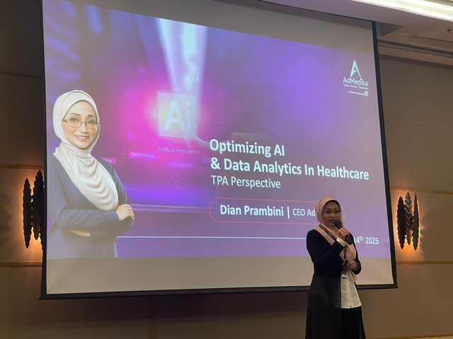 CEO AdMedika Dian Prambini saat melakukan pemaparan “Optimizing AI & Data Analytics in Healthcare: TPA Perspective” pada acara GlobalHealth Indonesia Summit Conference & Awards 2025 di The Ritz-Carlton, Bali, pada Jumat-Sabtu (14-15 Februari 2025). Foto: Dok. Telkom