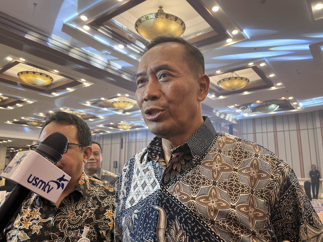 Wakil Menteri Pendidikan Tinggi, Sains, dan Teknologi Prof Fauzan dalam rapat Koordinasi Pimpinan Badan Penyelenggara dan Pimpinan Perguruan Tinggi di Lingkungan LLDIKTI Wilayah VI Tahun 2025 di Semarang. Foto: Intan Alliva Khansa/kumparan