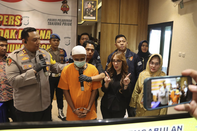 Pers rilis kasus pencabulan di Polres Pelabuhan Tanjung Priok. Foto: Istimewa