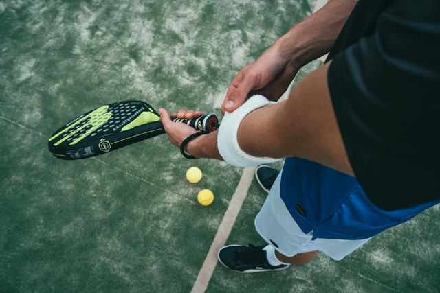 Ilustrasi tempat main padel di Jakarta. Foto: Pexels.com/Oliver Sjöström