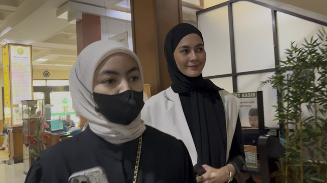 Paula Verhoeven hadiri sidang cerai di Pengadilan Agama Jakarta Selatan. Foto: Aprilandika Pratama/kumparan