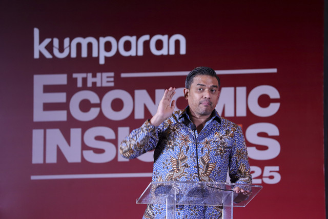 Menteri UMKM Maman Abdurrahman memberikan sambutan pada acara kumparan The Economic Insights 2025 di The Westin, Jakarta, Rabu (19/2/2025). Foto: Jamal Ramadhan/kumparan