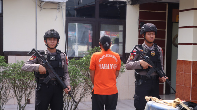 Tersangka IW yang saat ini sudah ditahan di Mapolres Bengkayang. Foto: Dok. Polres Bengkayang