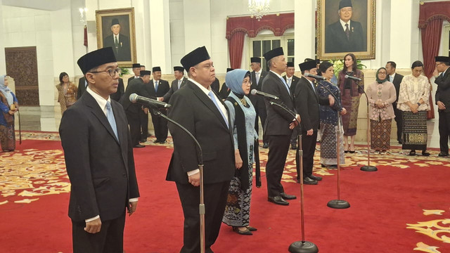 Suasana saat pelantikan Mendiktisaintek, Kepala dan Wakil Kepala BPKP dan BPS, serta Kepala BSSN di Istana Negara, Jakarta, Rabu (19/2/2025). Foto: Zamachsyari/kumparan