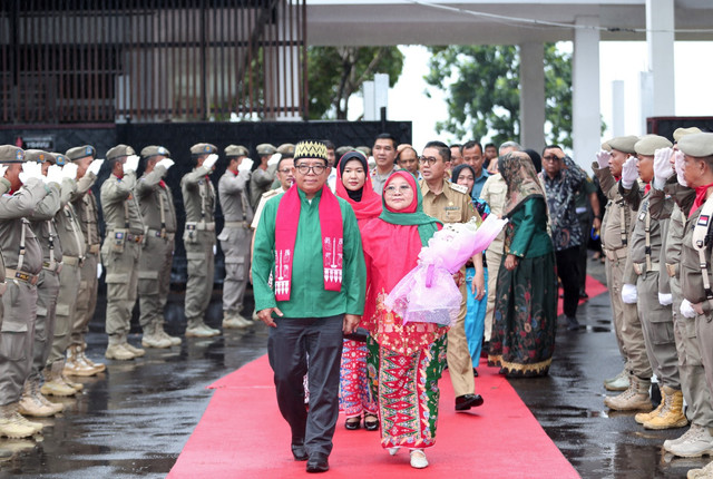 Pelepasan Pj. Gubernur Lampung, Samsudin, dan Pj. Ketua TP PKK Provinsi Lampung, Maidawati Retnoningsih | Foto : Dok. Adpim