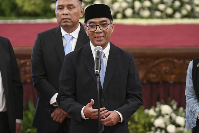 Menteri Pendidikan Tinggi, Sains, dan Teknologi (Mendikstisaintek) Brian Yuliarto memberikan keterangan pers usai dilantik oleh Presiden Prabowo Subianto di Istana Negara, Jakarta, Rabu (19/2/2025). Foto: Hafidz Mubarak A/ANTARA FOTO