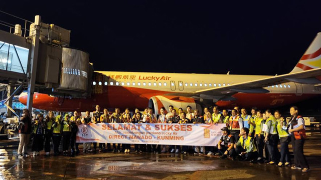 Maskapai penerbangan Lucky Air tiba perdana di Bandara Sam Ratulangi Manado. (foto: istimewa)