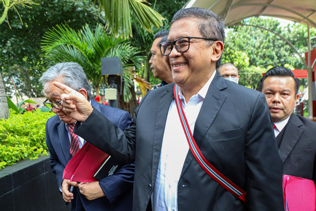 Sekjen PDIP Hasto Kristiyanto memenuhi panggilan pemeriksaan di Gedung Merah Putih KPK, Jakarta, Kamis (20/2/2025). Foto: Iqbal Firdaus/kumparan