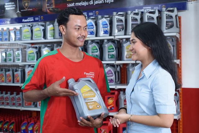 Pertamina Fastron sebagai salah satu produk oli Pertamina Lubricants. Foto: Dok. Pertamina