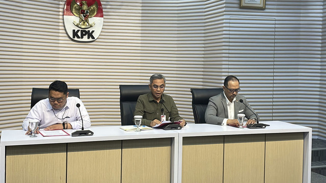 Konferensi pers penahanan Sekjen PDIP Hasto Kristiyanto di Gedung Merah Putih KPK, Jakarta, Kamis (20/2/2025). Foto: Fadhil Pramudya/kumparan