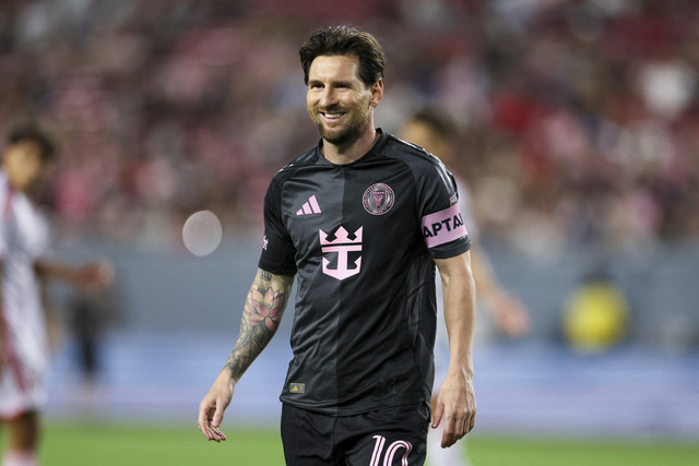 Penyerang Inter Miami CF, Lionel Messi (10) bereaksi setelah pertandingan melawan Orlando City pada babak pertama di Raymond James Stadium Foto: Nathan Ray Seebeck/USA TODAY Sports via REUTERS