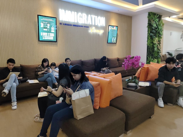 Immigration Lounge di Mal Ciputra World Surabaya