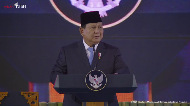 Presiden RI Prabowo Subianto memberikan sambutan pada acara peluncurkan Daya Anagata Nusantara (Danantara) di Istana Presiden, Jakarta, Senin (24/2/2025). Foto: YouTube/ Sekretariat Presiden