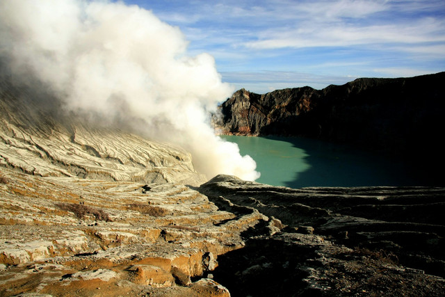 Kawah Candradimuka Lawu. Foto hanya ilustrasi, bukan tempat sebenarnya. Foto: dok. Unsplash/Mario La Pergola