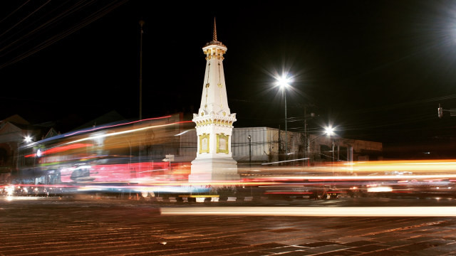 Tugu Jogja pada malam hari. Foto: Dok. Flickr/Kusuma Aprianto