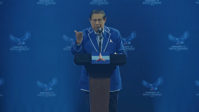 Ketua Majelis Tinggi Partai Demokrat Susilo Bambang Yudhoyono (SBY) memberikan sambutan pada acara Kongres VI Partai Demokrat 2025 di Ballroom The Ritz-Carlton Jakarta Pacific Place, Senin (24/2/2025). Foto: YouTube/ Partai Demokrat 