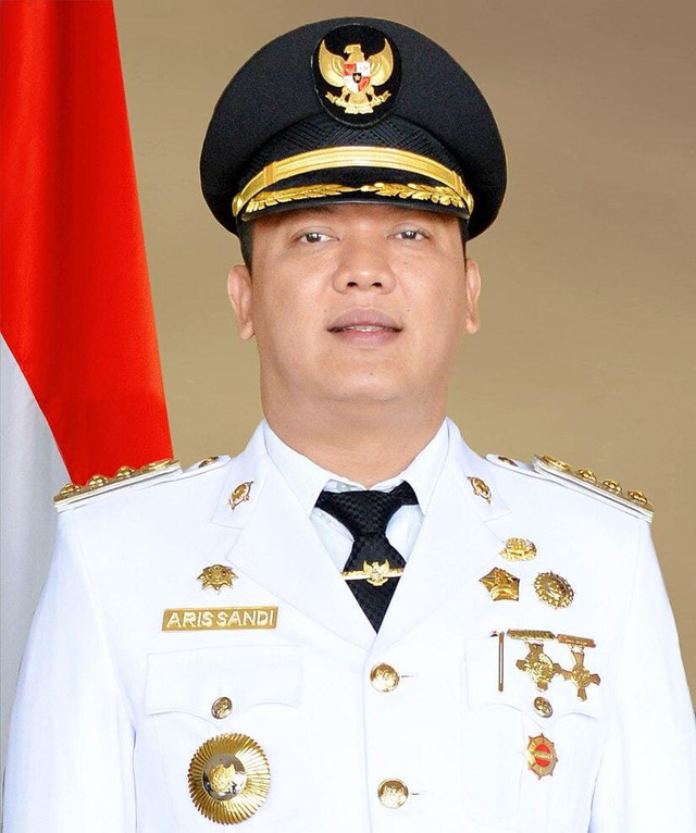 Calon Bupati Pesawaran, Aries Sandi Darma Putra yang juga pernah menjabat sebagai Bupati Pesawaran 2010-2015 | Foto : Ist