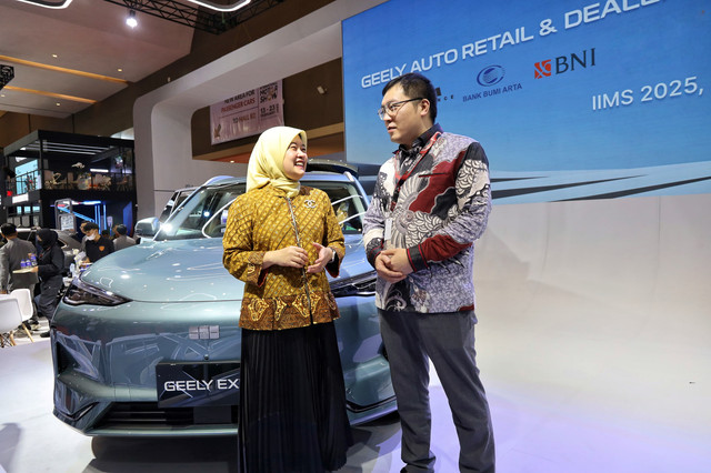 BNI dan Geely menjalin kerja sama dorong penetrasi mobil listrik di Indonesia pada Indonesia International Motor Show di Jakarta, Sabtu (22/2/2025). Foto: Dok. BNI